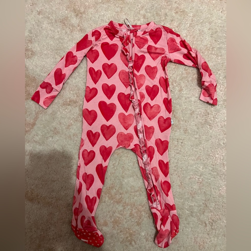Posh Peanut Queen of Hearts Footie